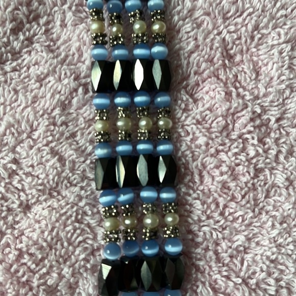Just over 36” magnetic beads - Picture 6 of 6